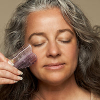 Glow Gua Sha Regnbueflurit (2. sortering) - Calmlish