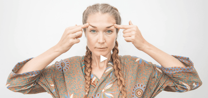 Bye bye Botox - sådan slipper du din bekymringsrynke uden kanyle - Calmlish