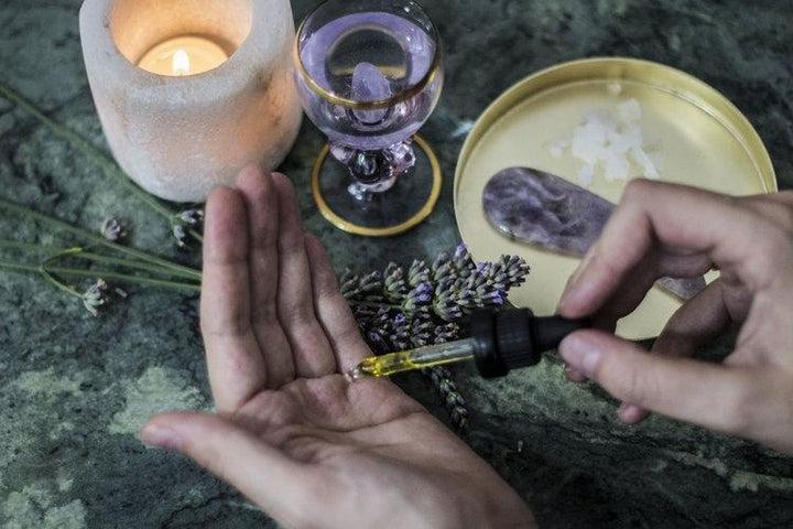 Eyelift gua sha massage - Calmlish