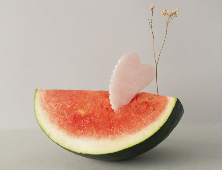 Reducer nasiolabial furer med ansigtsyoga og glow gua sha massage - Calmlish