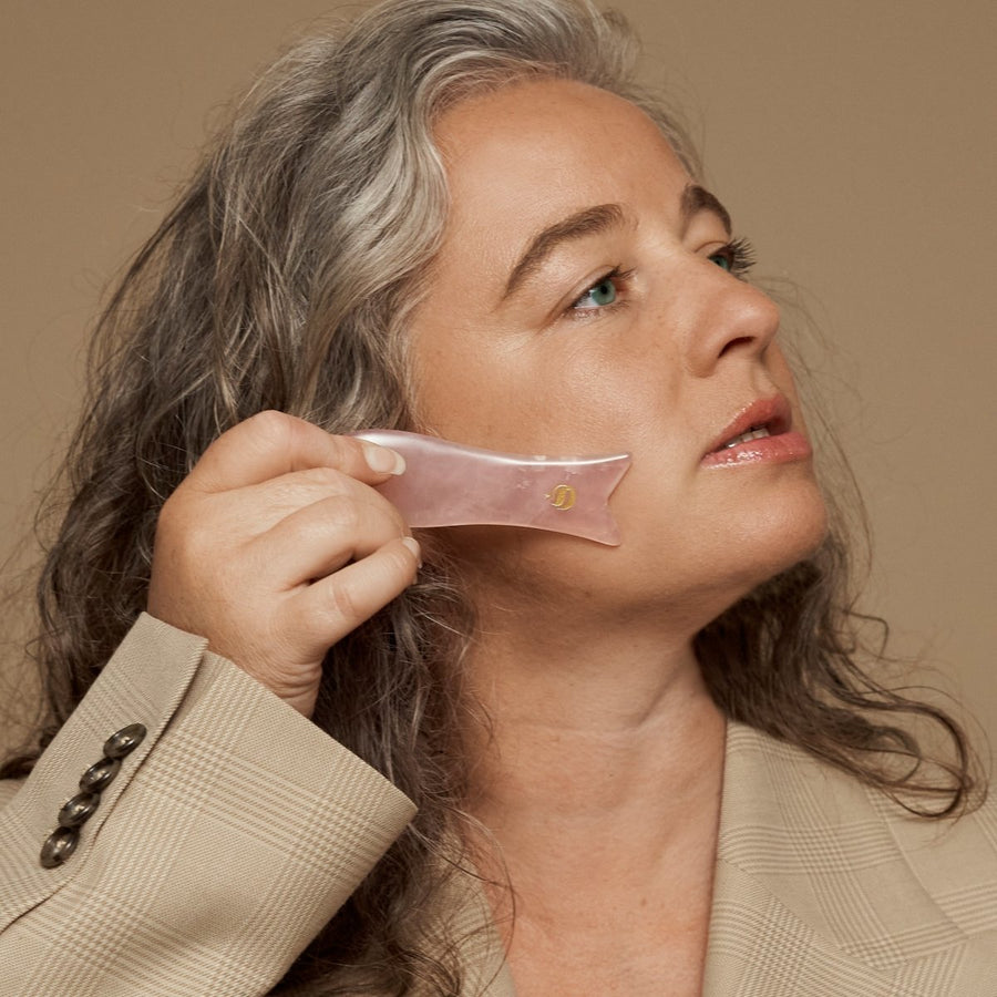 Flow gua sha Rosakvarts (2. sortering) - Calmlish